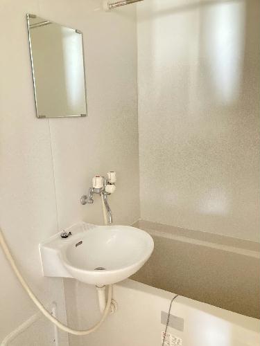 バス・シャワールーム　お部屋によりタイプが異なる場合があります