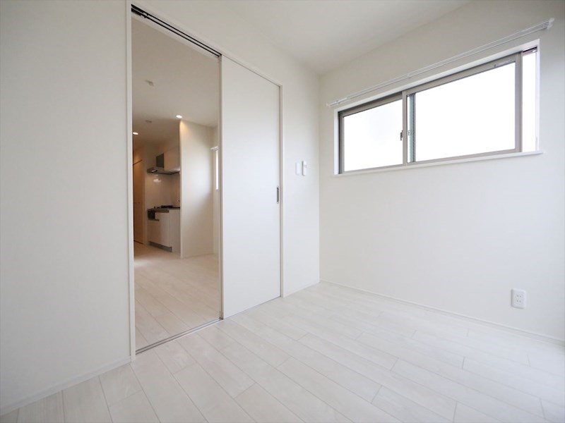 その他部屋・スペース　ＬＤＫ8帖　洋室3.4帖つなげても仕切っても使えます同型写真