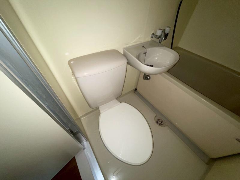 バス・シャワールーム　室内