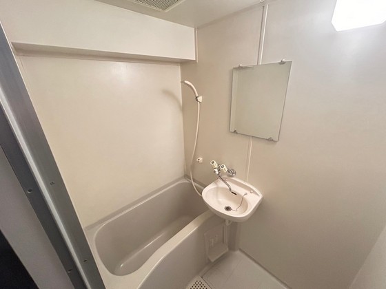 洗面設備　※別部屋の写真です