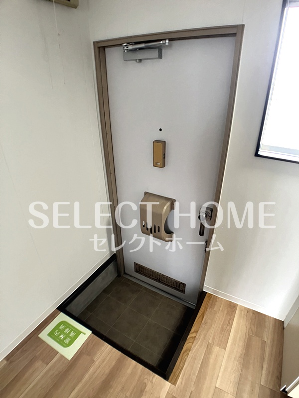 玄関　きれいな玄関です 同型タイプ