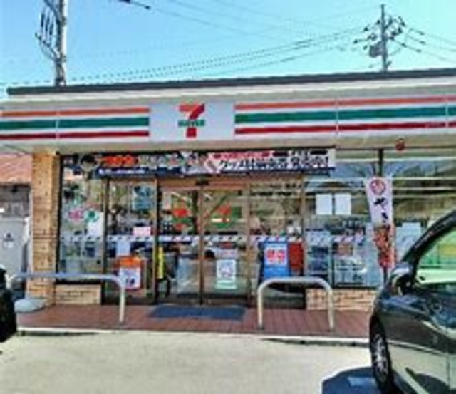 コンビニ　セブンイレブン大阪舟橋町店（コンビニ）まで788m