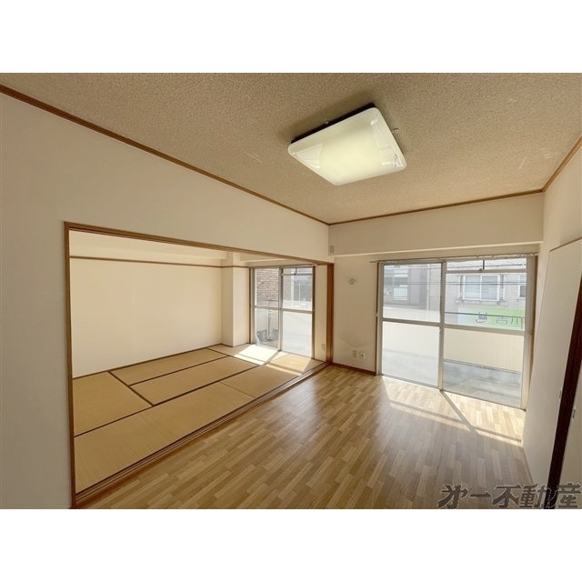 建物外観　洋室