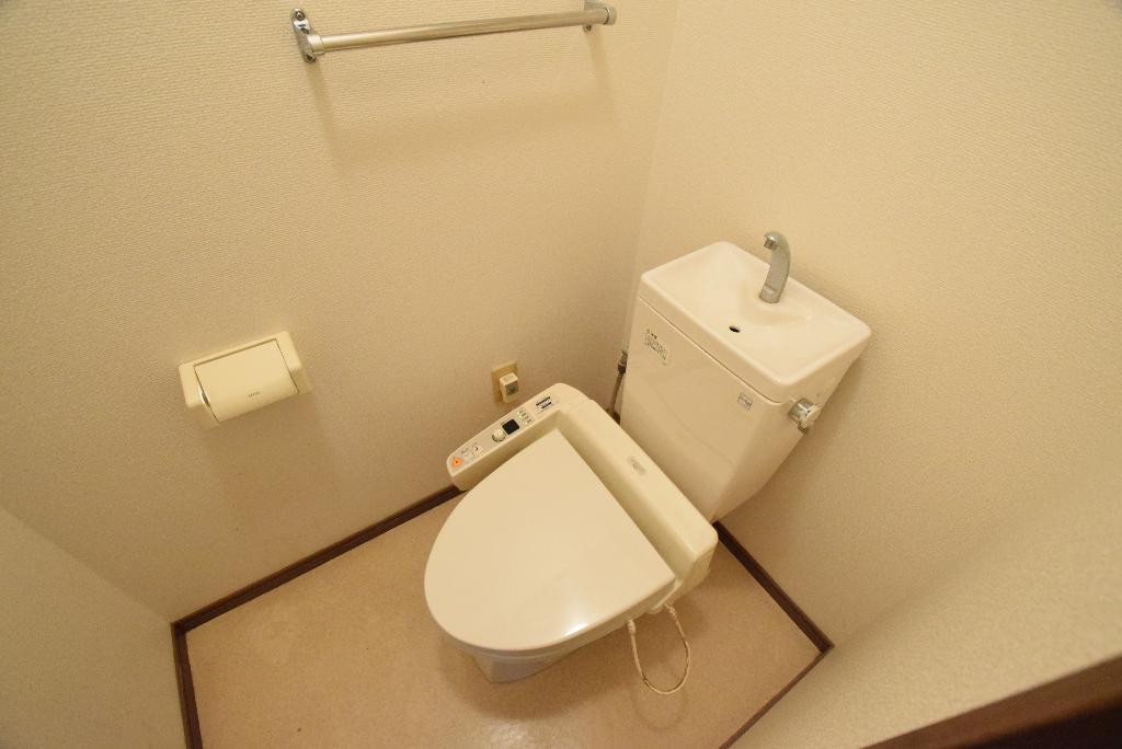 トイレ　シャワー付トイレ
