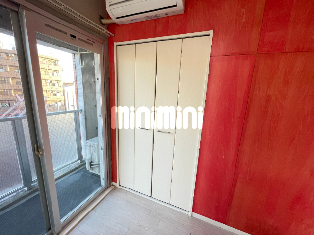 収納　奥行きのあるクローゼット