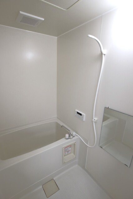 バス・シャワールーム　追焚機能付きのバスルーム♪