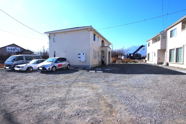 駐車場　敷地内駐車場