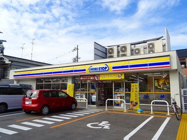 コンビニ　ミニストップ高槻寿町1丁目店（コンビニ）まで378m