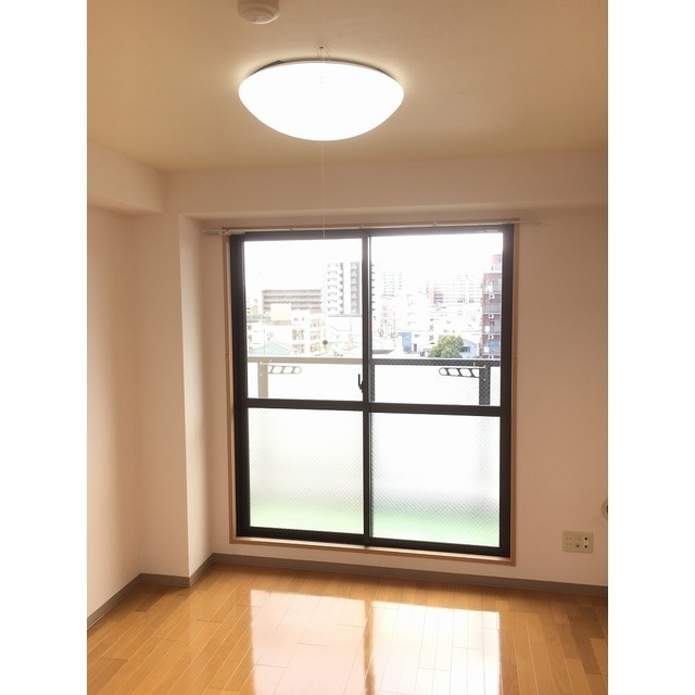 居室・リビング　洋室