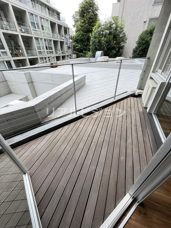 バルコニー　他部屋参考写真です。