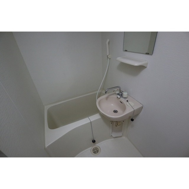 洗面設備　※同型別建物の画像を使用中