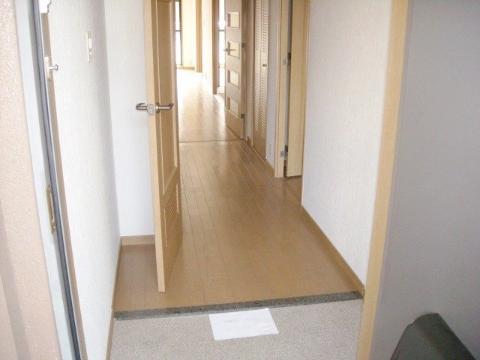 フロール南茨木　玄関　玄関