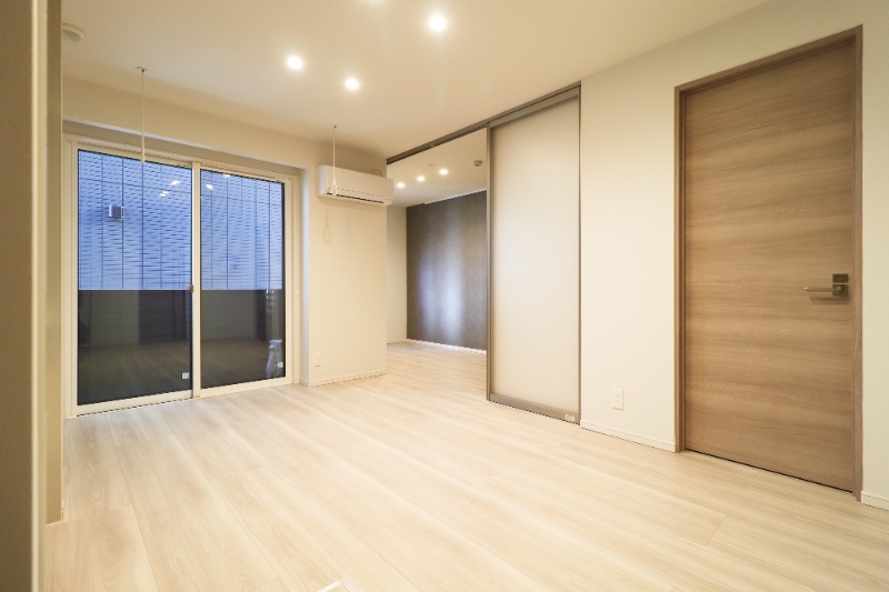 居室・リビング　図面と現状に相違がある場合には現状を優先