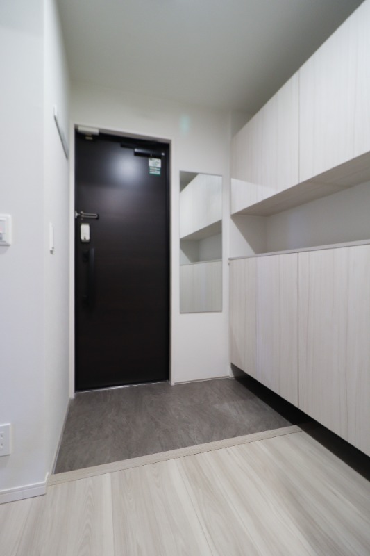 玄関　図面と現状に相違がある場合には現状を優先