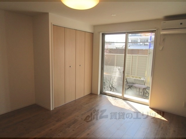 居室・リビング　洋室