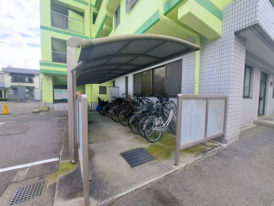 駐車場　駐輪場