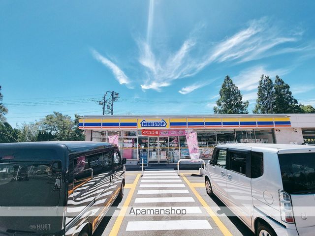 コンビニ　ミニストップ千葉都公園前店（コンビニ）まで462m