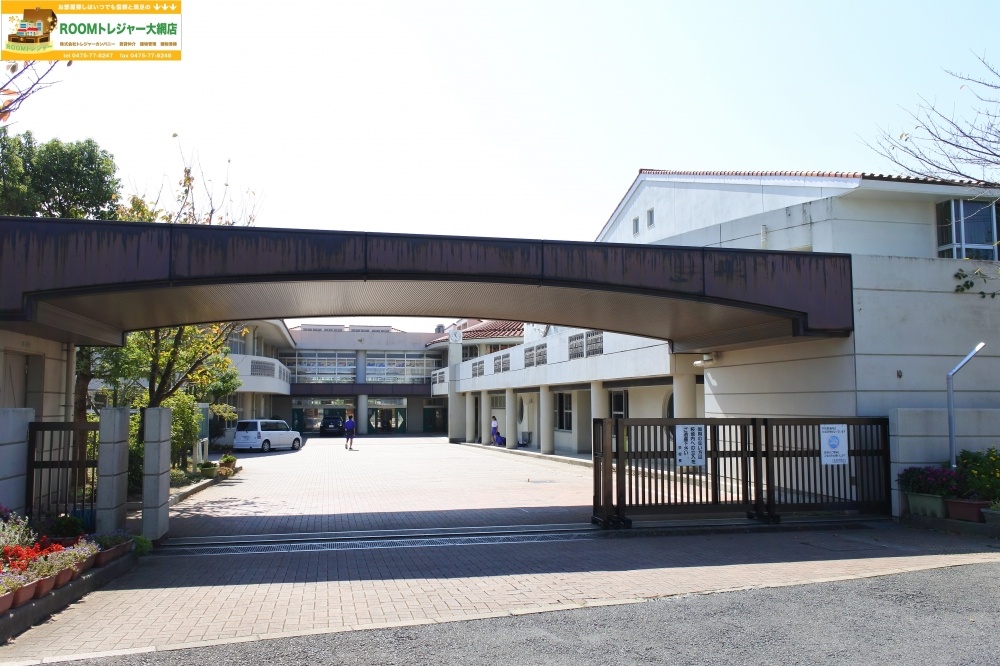 中学校　千葉市立大椎中学校（中学校）まで379m