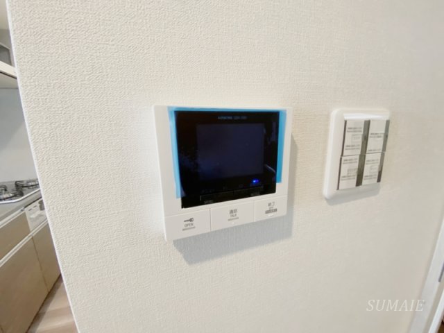 セキュリティ　モニター付きインターホンです☆