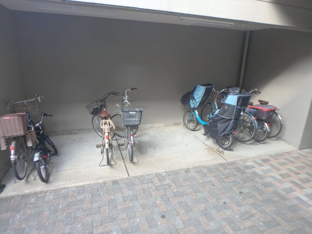 その他共有部分　駐輪スペースです