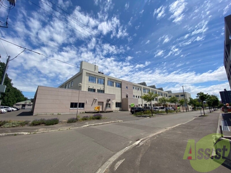 小学校　札幌市立屯田北小学校（小学校）まで750m