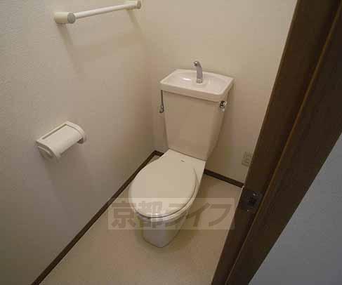 トイレ　トイレはもちろん洋式。