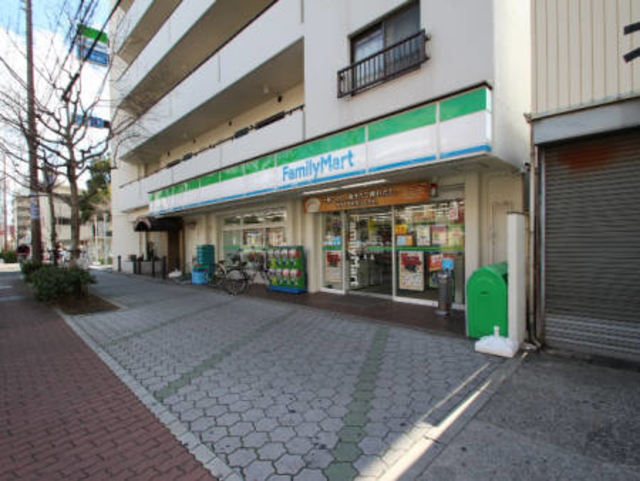 コンビニ　ファミリーマート針中野二丁目店（コンビニ）まで592m