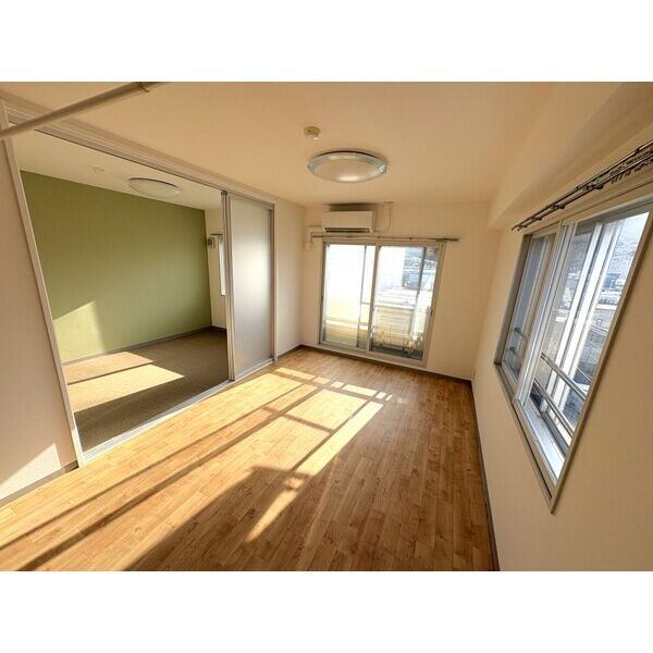 キッチン　※写真は別号室です。