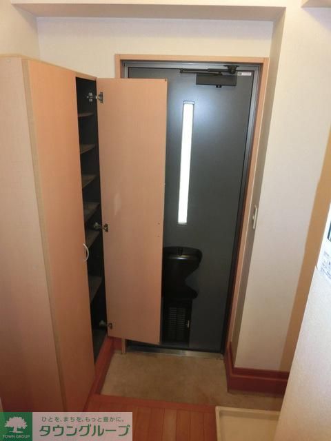 玄関　シューズＢＯＸ完備