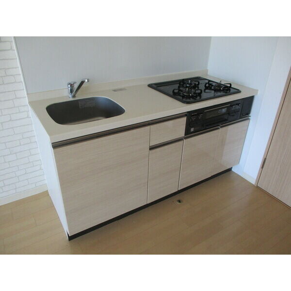 キッチン　室内イメージ写真です。実際のお部屋の内装(壁紙・床材・建具・