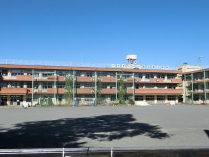 小学校　東伏見小学校（小学校）まで490m
