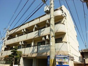 建物外観　外観写真（昼）
