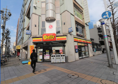 コンビニ　デイリーヤマザキ CBC前店（コンビニ）まで870m