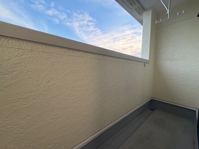 バルコニー　※同タイプの部屋写真です