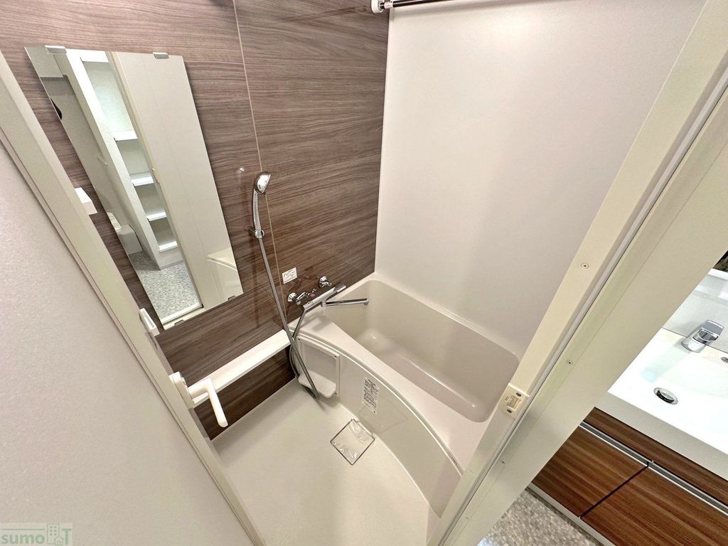 バス・シャワールーム　バルコニー