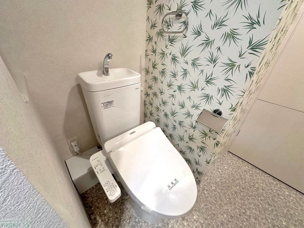 トイレ　トイレ