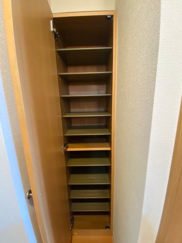 収納　同物件内別号室のお写真です