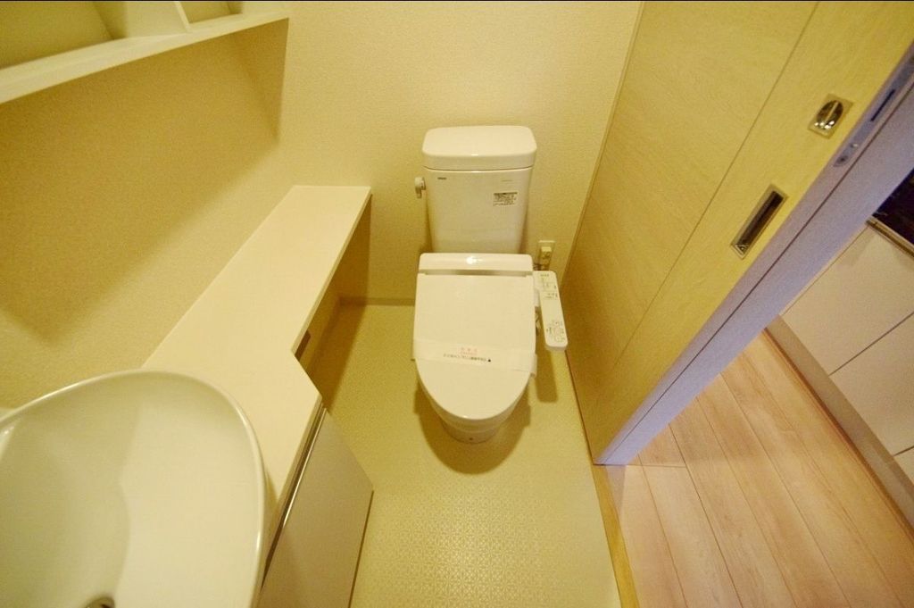 トイレ　別部屋参考画像