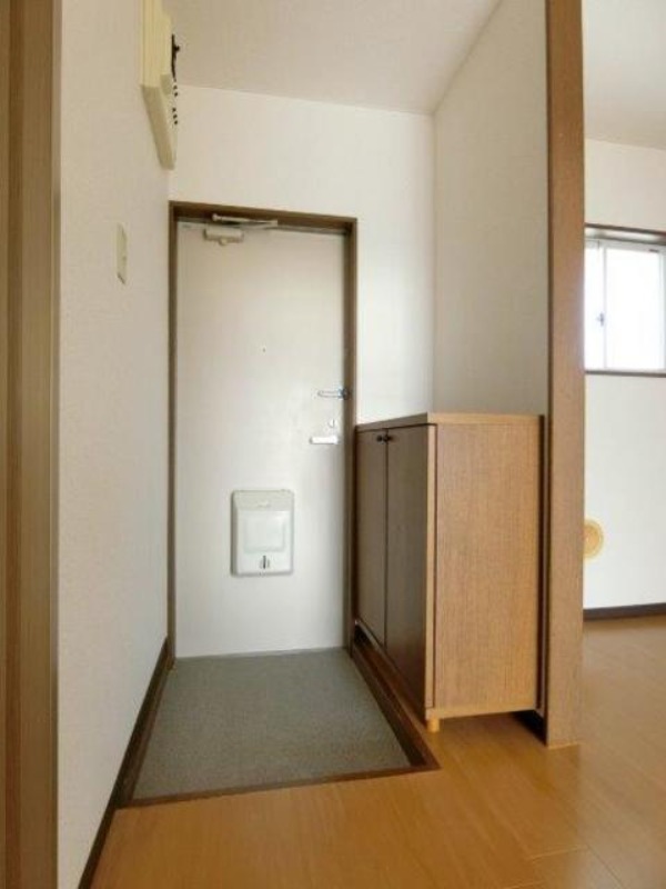 玄関　図面と現状に相違がある場合には現状を優先