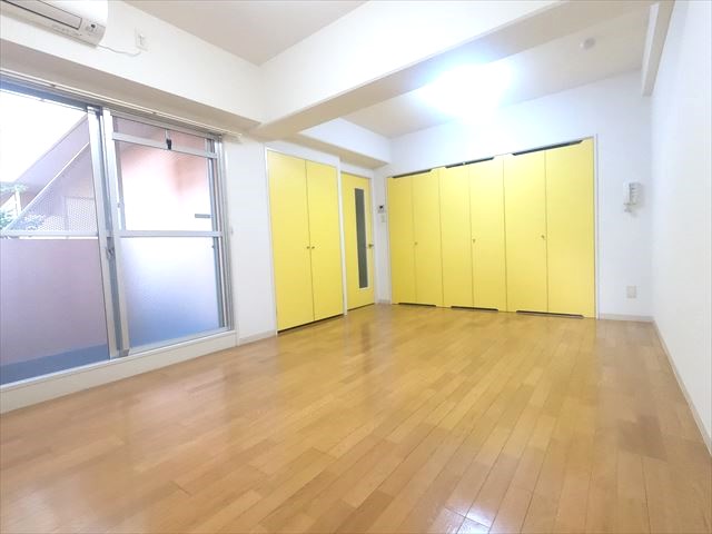 居室・リビング　洋室10帖と開放感たっぷり