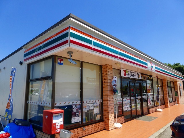 コンビニ　セブンイレブン（コンビニ）まで398m