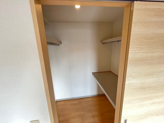 収納　※別部屋の写真です