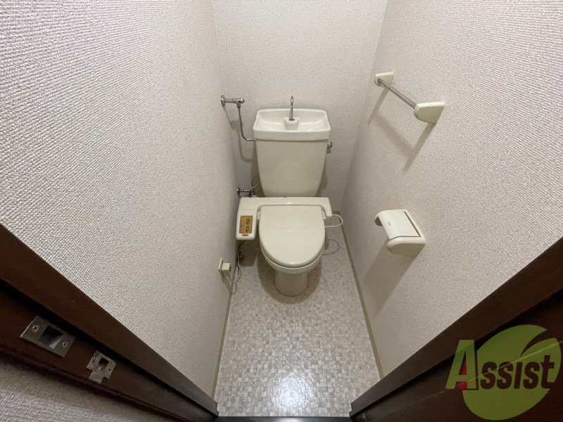 トイレ　ウォシュレット機能がついたトイレ。安心して使用できますね。