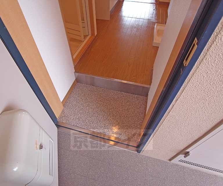 玄関　・お問い合わせは京都ライフへ・