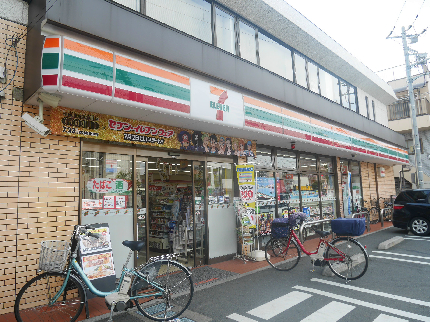 コンビニ　セブンイレブン 本木店（コンビニ）まで573m