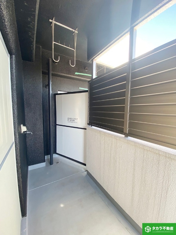 バルコニー　写真は４０１号