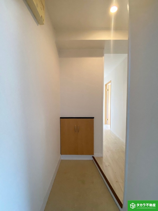 玄関　写真は４０１号