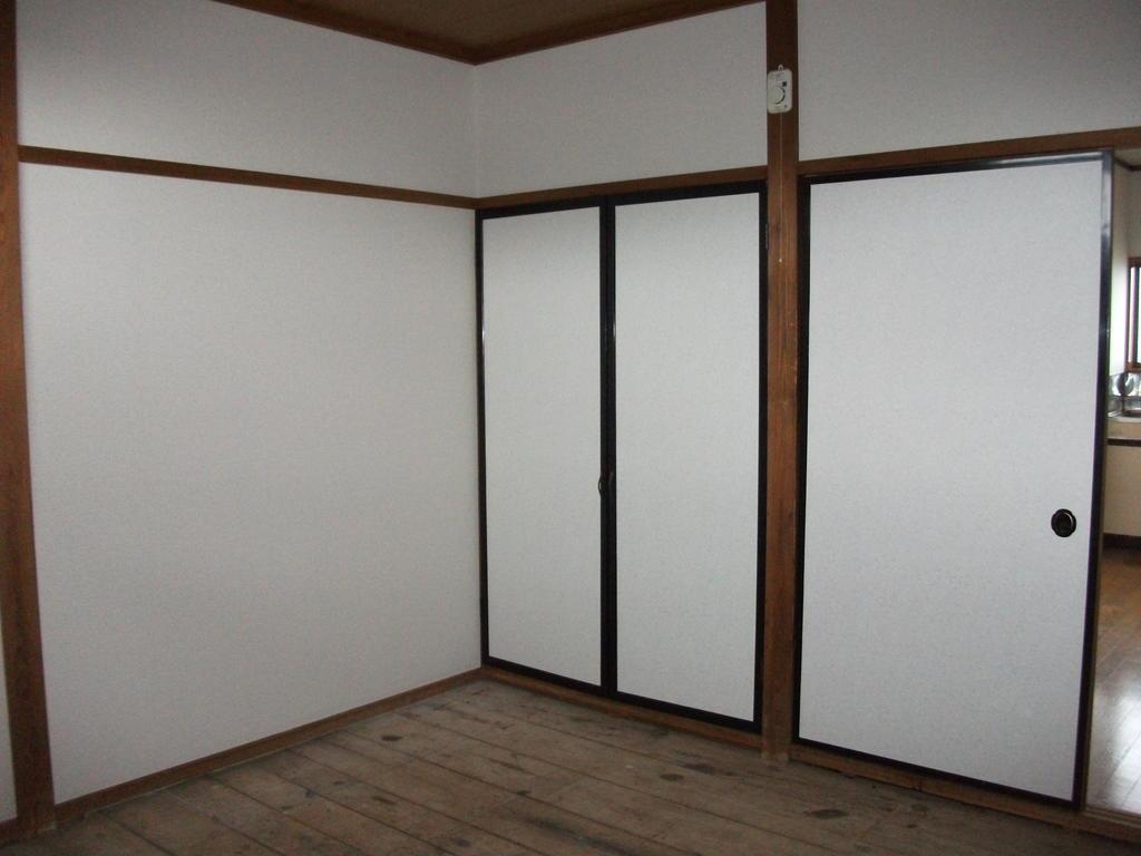 収納　８帖和室押入