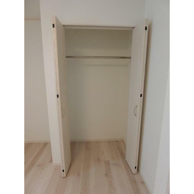 収納　広々としたクローゼット