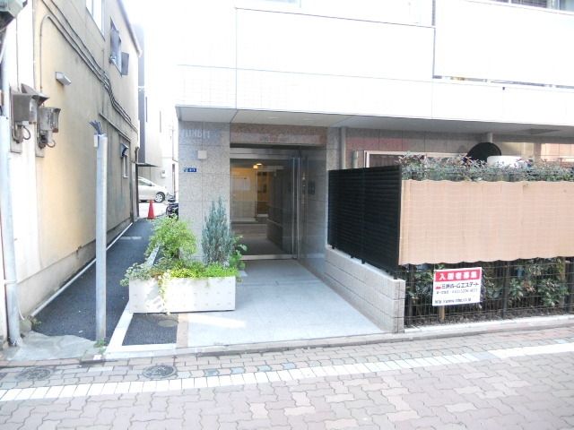 エントランス　★エントランス★